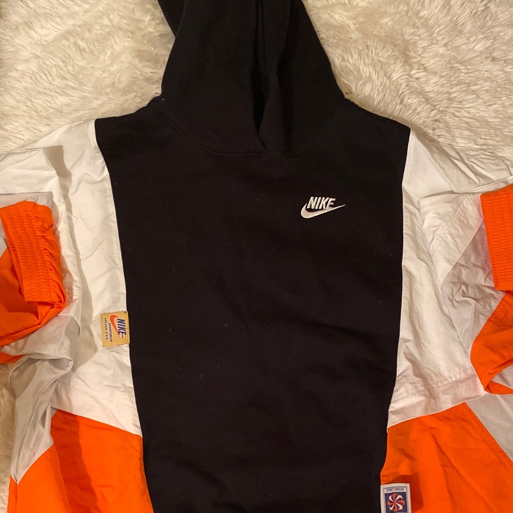 Men’s NIKE sweater